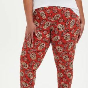 TORRID PREMIUM DITSY SKULLS LEGGINGS NWT 5X